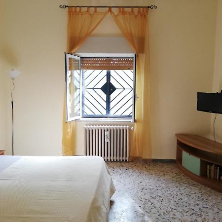 Lucia'S Apartaments Bari Exterior photo